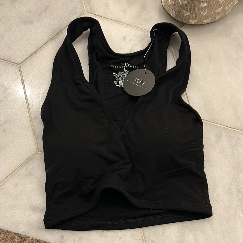 Klassy Network NWT V neck Brami